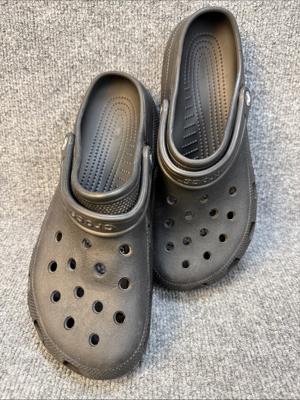 CROCS Classic Black Vent Clogs Men’s 12